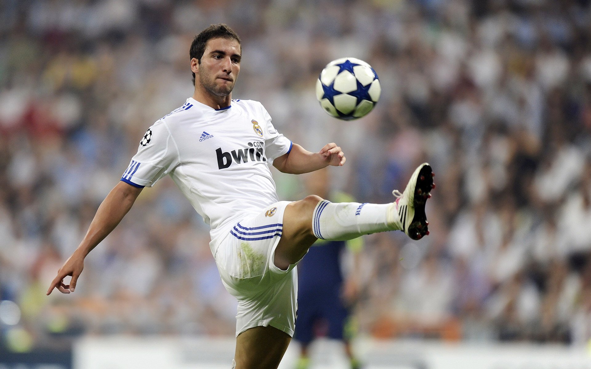 “华金·托比利亚的战术适应能力与敏锐嗅觉，助力阿根廷美洲狮队崭露头角”